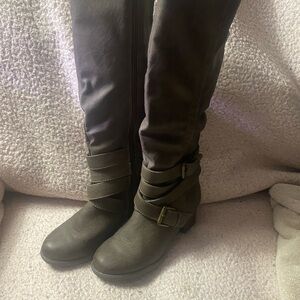 Faux leather knee high fall boots with rubber soles. NWOT